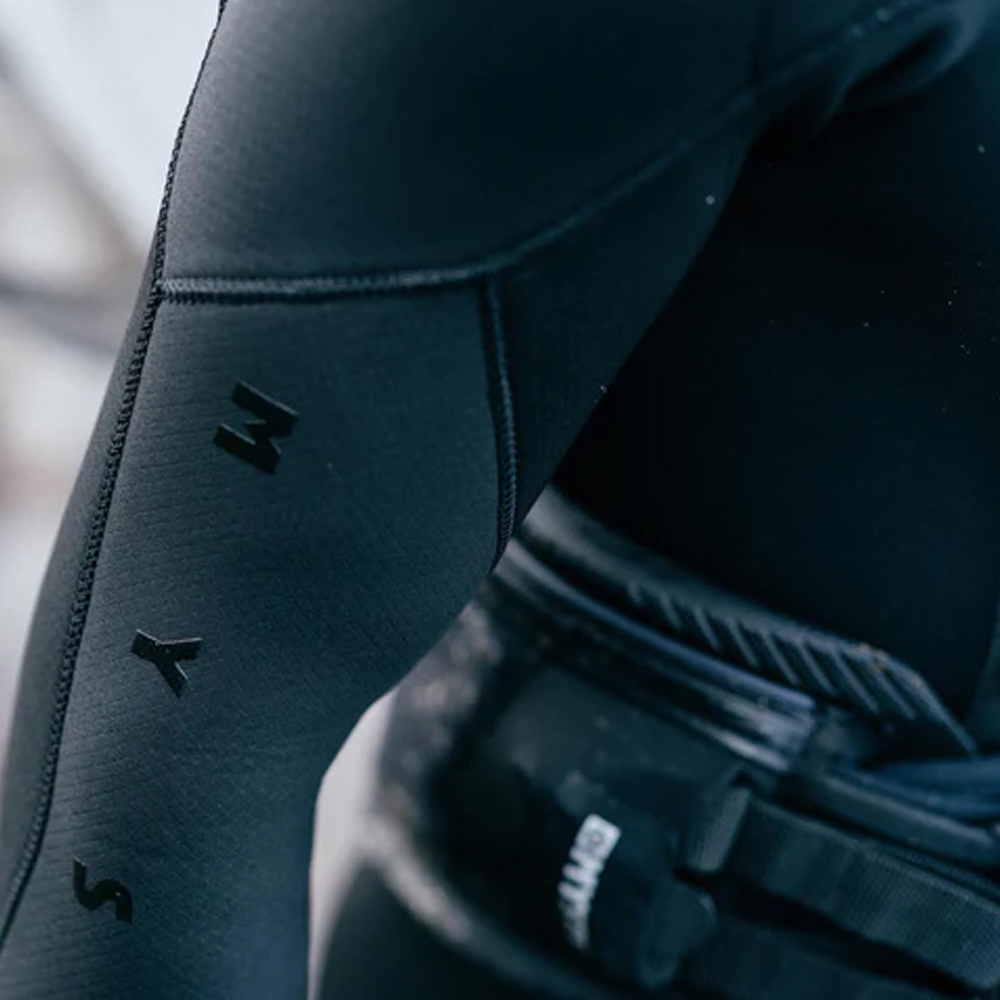 2026 Mystic Mens Voltt 6/4/3mm Chest Zip Hooded Wetsuit 35000.220000 - Black